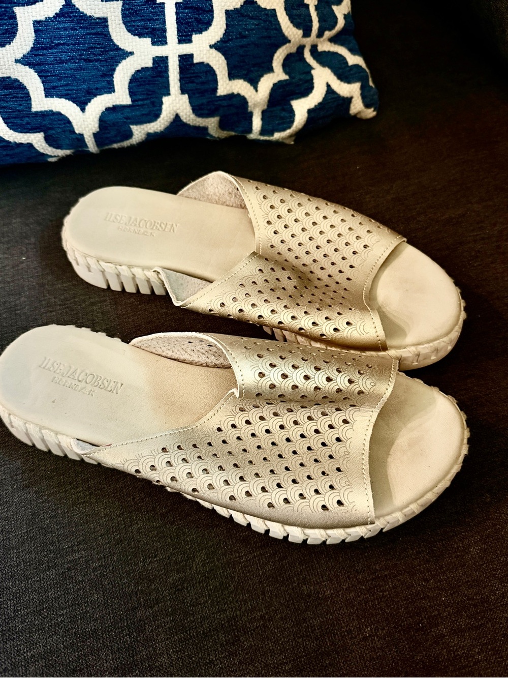 Ilse Jacobsen Metallic Silver Perforated Slide Mules